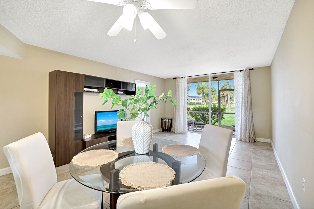 170 Turtle Lake Ct  #109, Naples, FL 34105