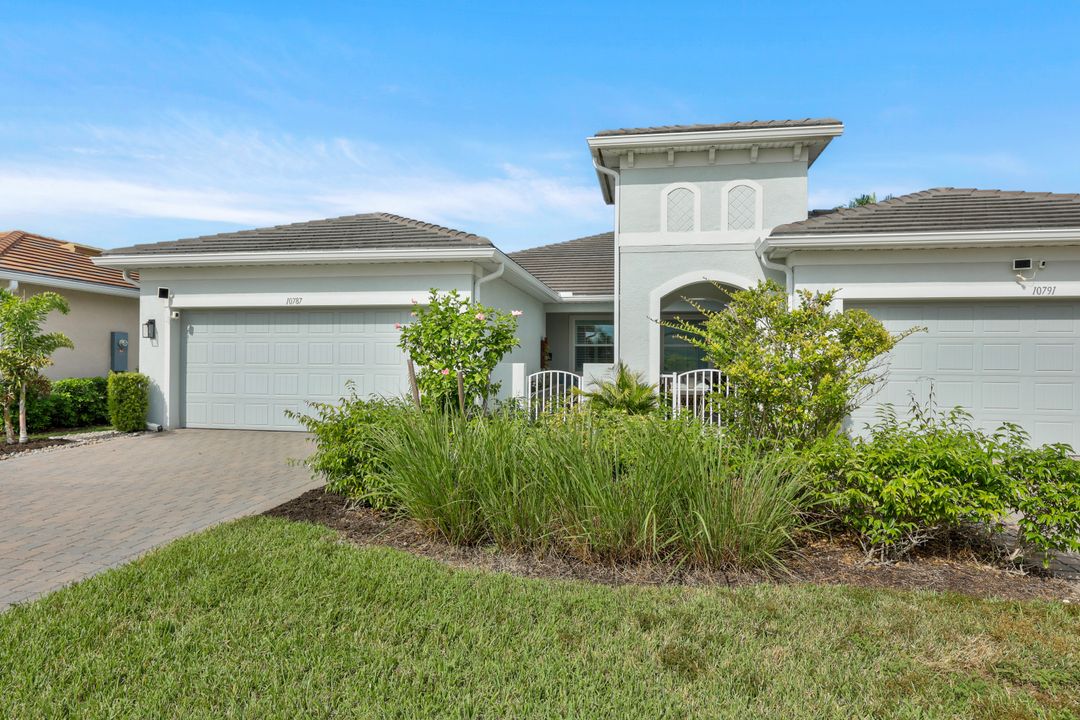 10787 Manatee Key Ln, Estero, FL 33928