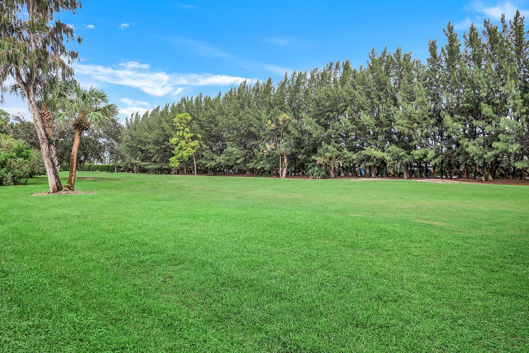 147 Forest Lakes Blvd #147, Naples, FL 34105