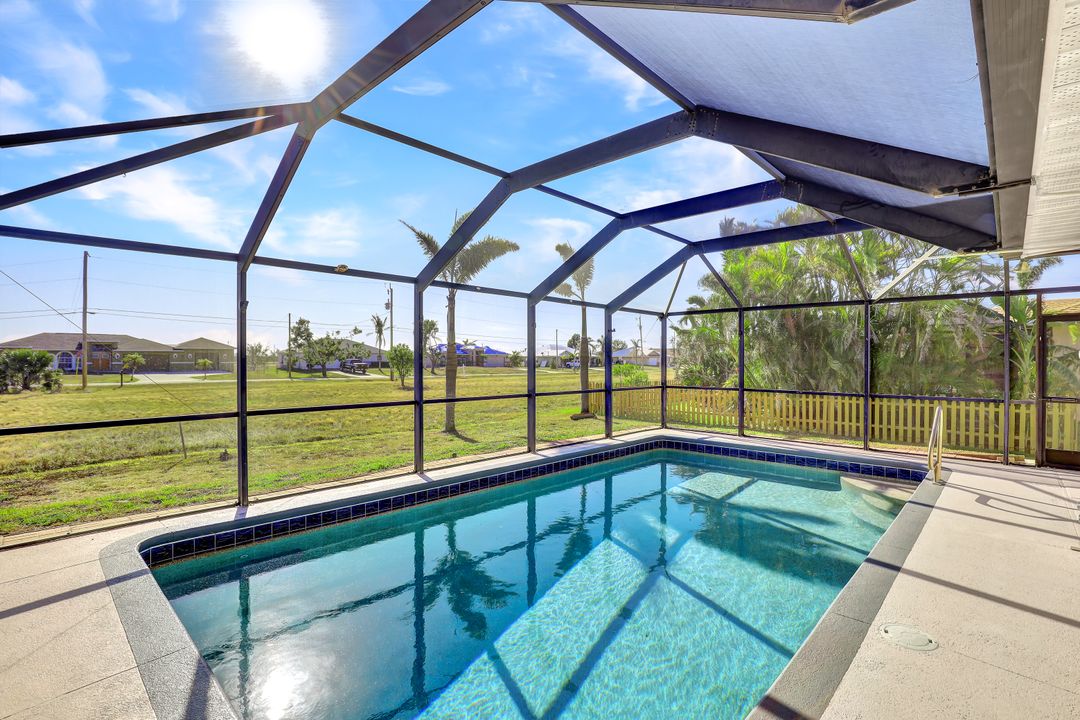 1509 NW 33rd Pl, Cape Coral, FL 33993