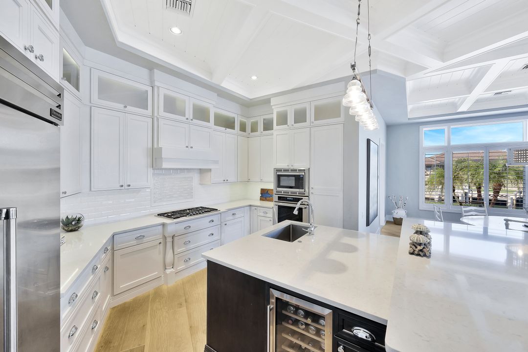 813 Magnolia Ct, Marco Island, FL 34145