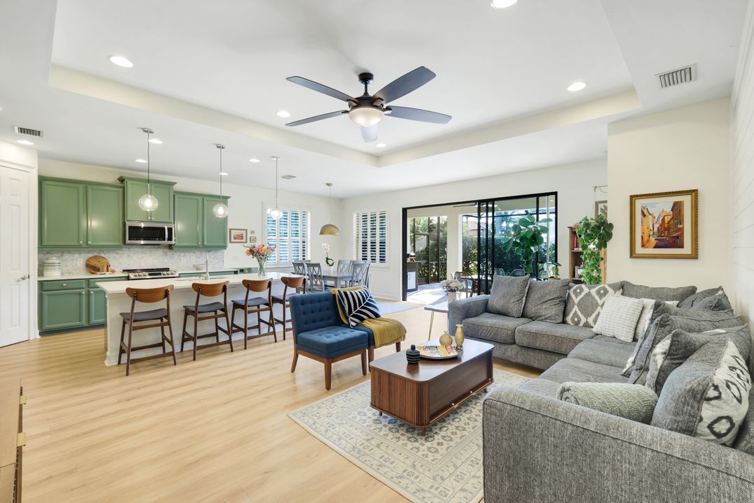 16357 Aberdeen Wy, Naples, FL 34110