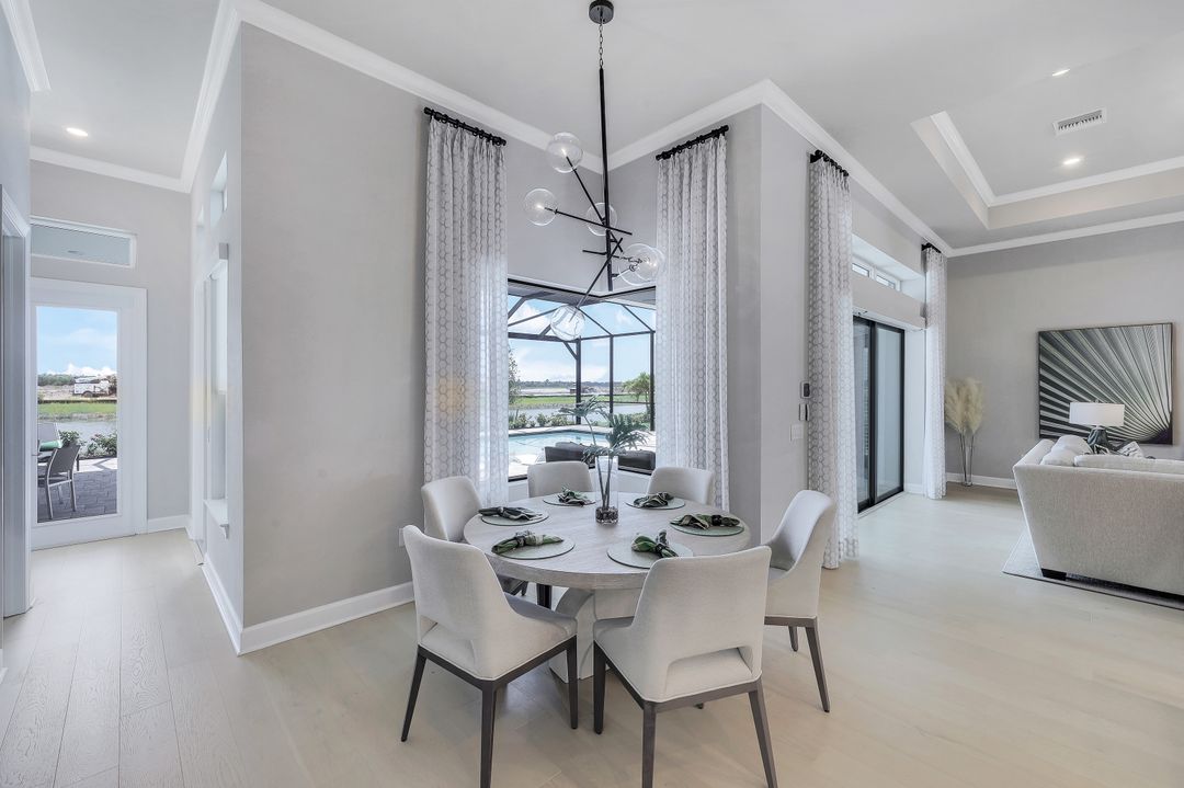 15572 Montello Ln, Naples, FL 34114