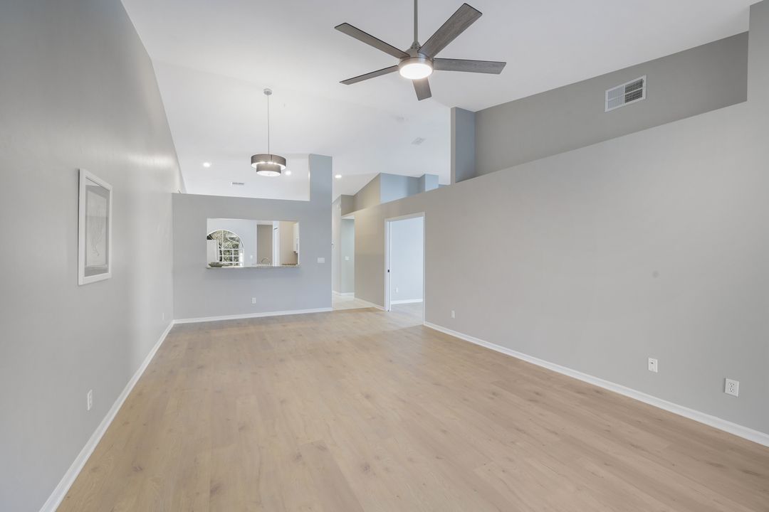 661 Captn Kate Ct, Naples, FL 34110