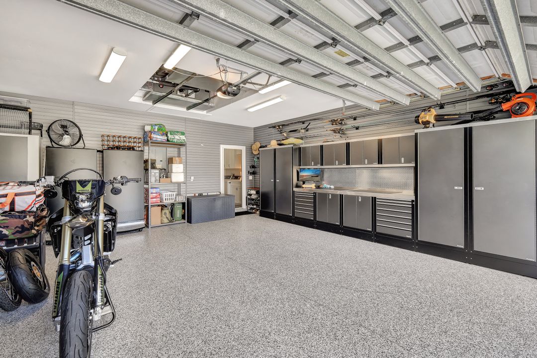 8019 San Simeon, Naples, FL 34109