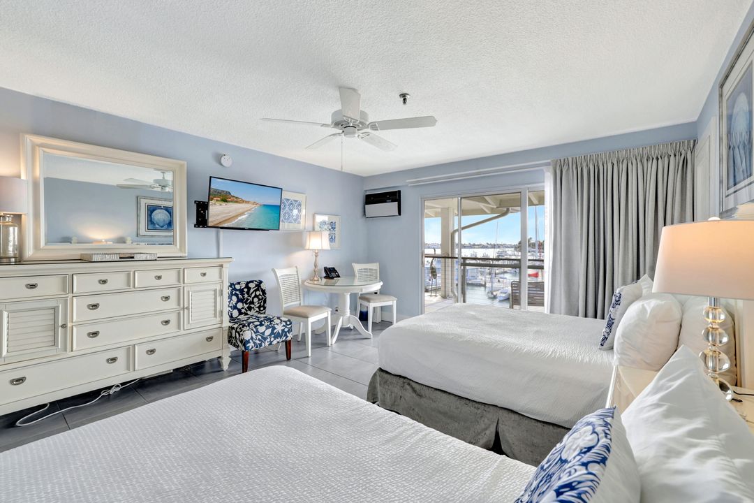 900 Broad Ave S #320, Naples, FL 34102