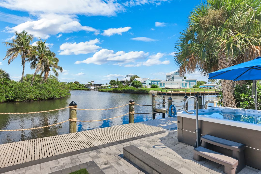 16340 Buccaneer St, Bokeelia, FL 33922