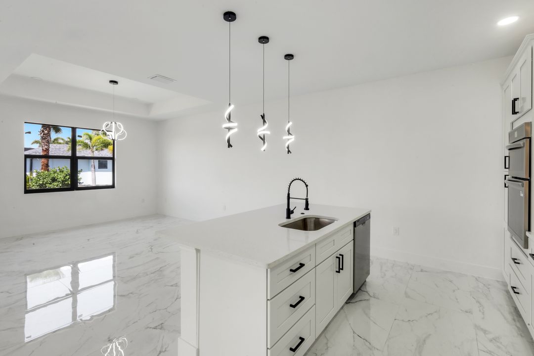 14395 Aurella Cir, Port Charlotte, FL 33981