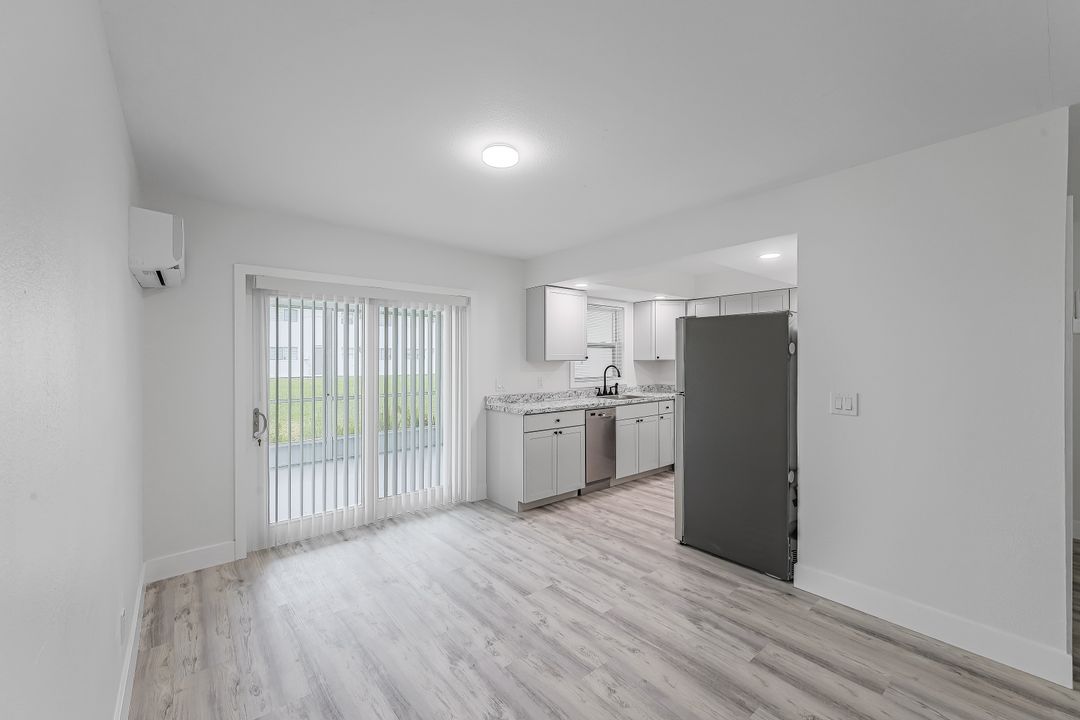 4906 York St, Cape Coral, FL 33904