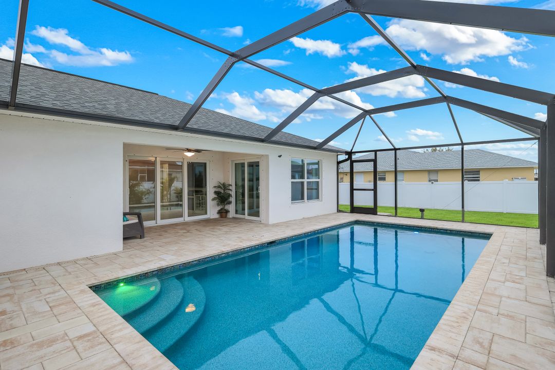 2013 NW Juanita Pl, Cape Coral, FL 33993