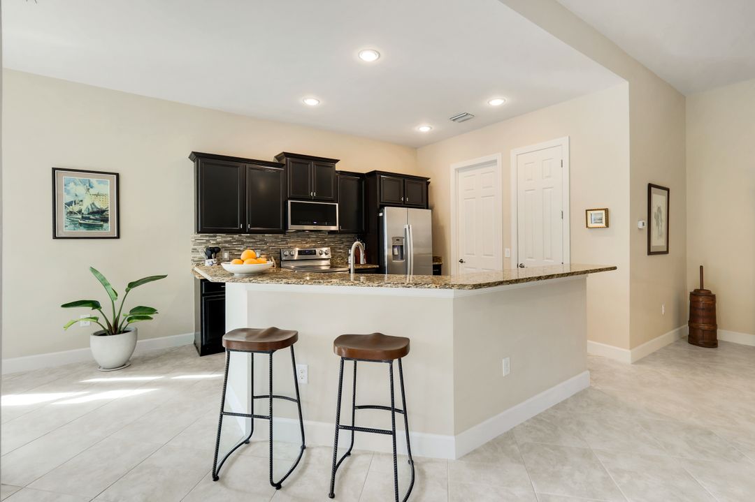 10542 Yorkstone Dr, Bonita Springs, FL 34135