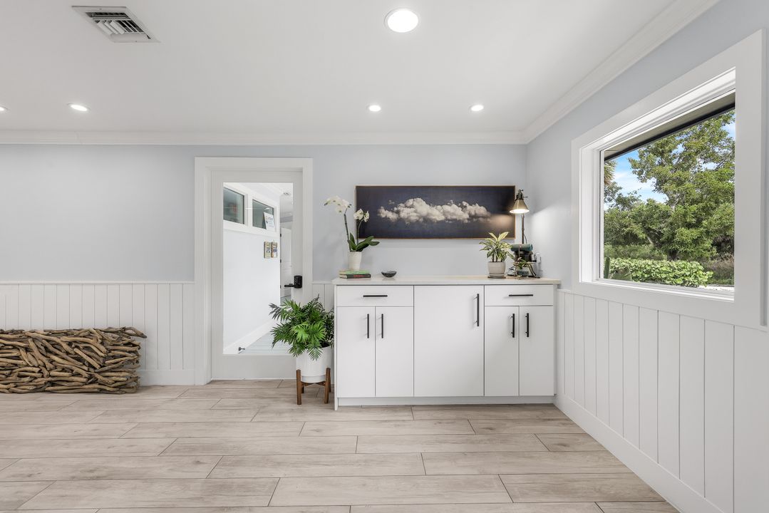 1177 Causeway Blvd, Sanibel, FL 33957