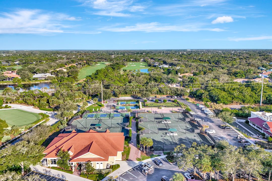 1252 Pocantico Ln, Naples, FL 34110