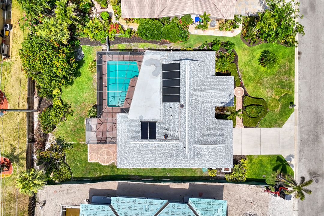 750 Southern Pines Dr, Naples, FL 34103