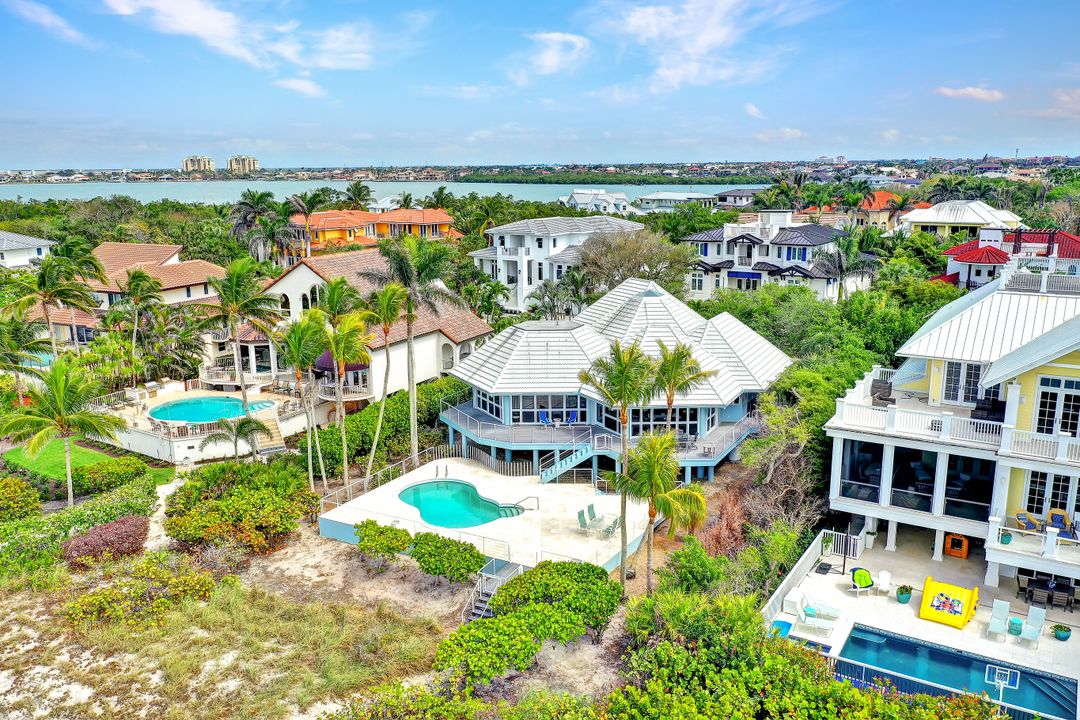 336 Seabreeze Dr, Marco Island, FL 34145