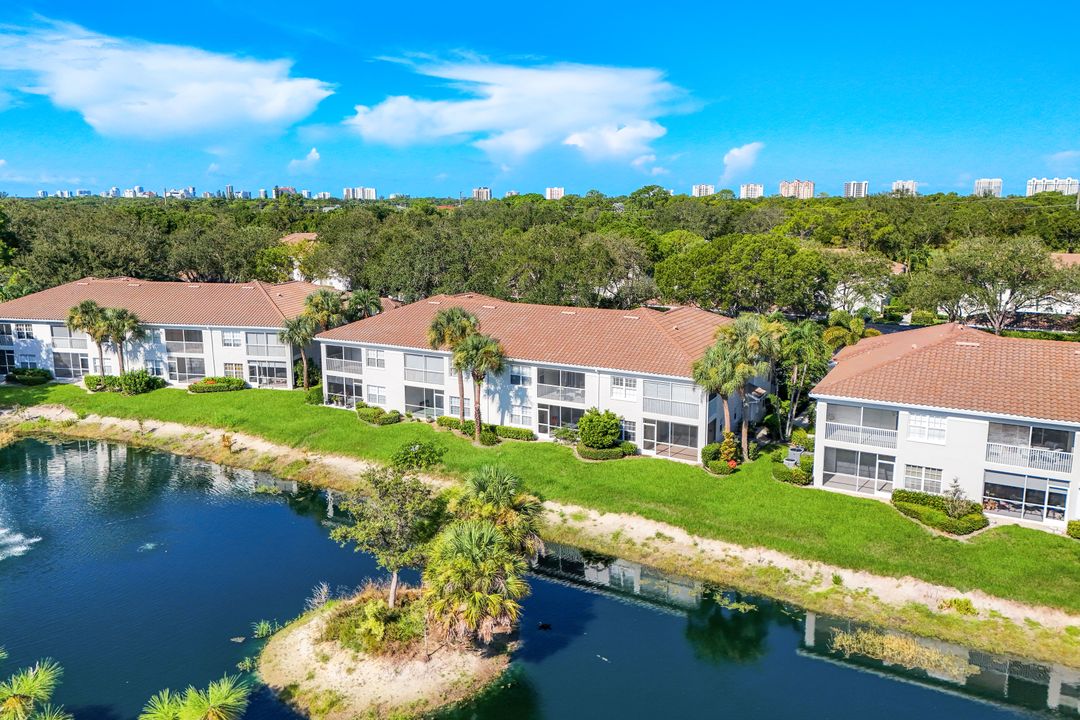 6812 Satinleaf Rd S #101, Naples, FL 34109