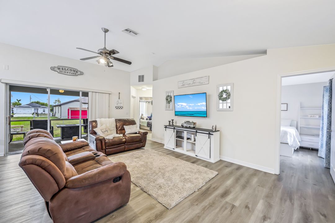 2217 SW 3rd Pl, Cape Coral, FL 33991