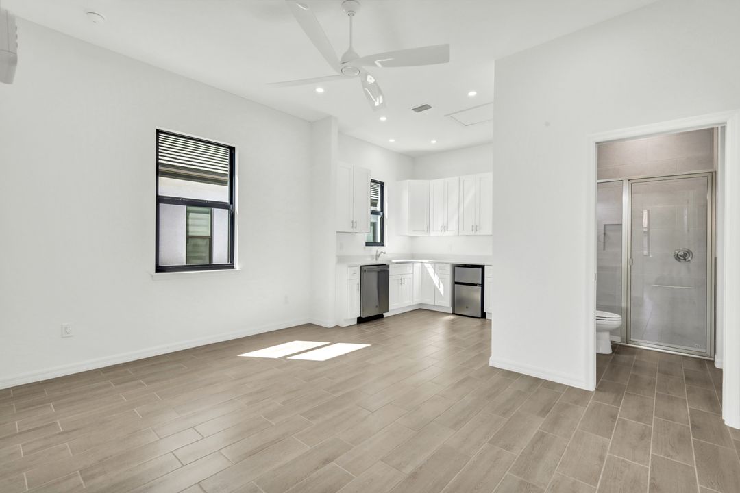 5011 Pelican Blvd, Cape Coral, FL 33914