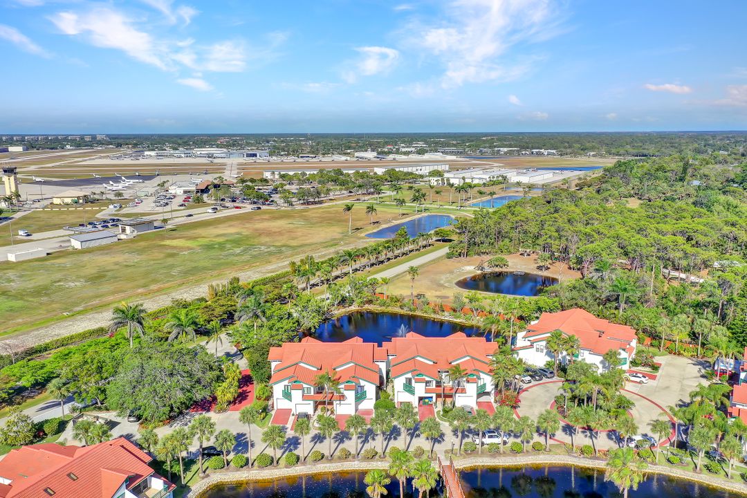 2270 Anchorage Ln #C, Naples, FL 34104