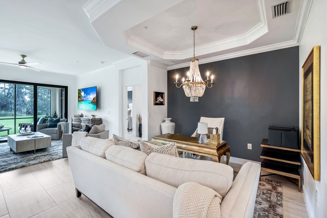16348 Viansa Wy, Naples, FL 34110