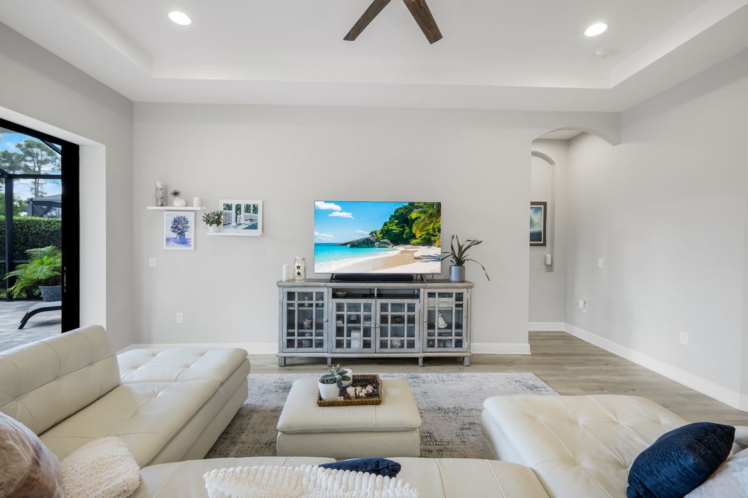 19687 Estero Pointe Ln, Fort Myers, FL 33908