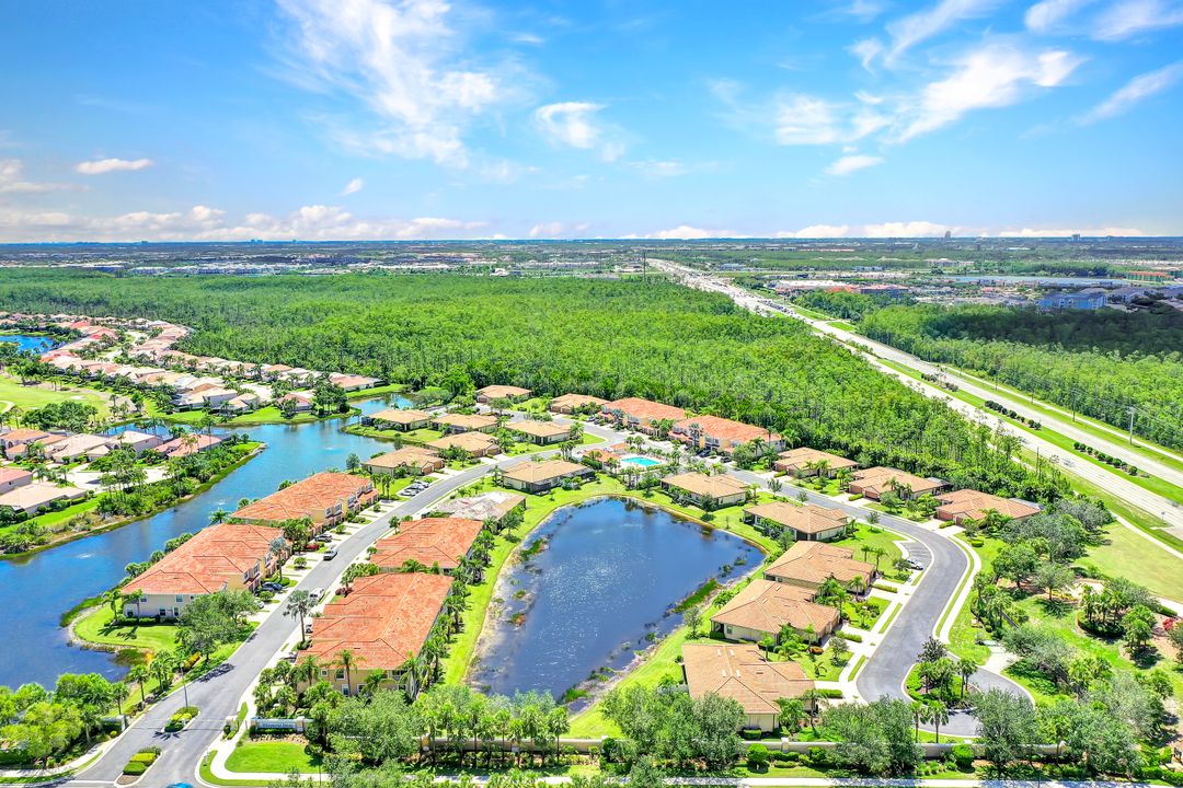 9079 Triangle Palms Ln, Fort Myers, FL 33913