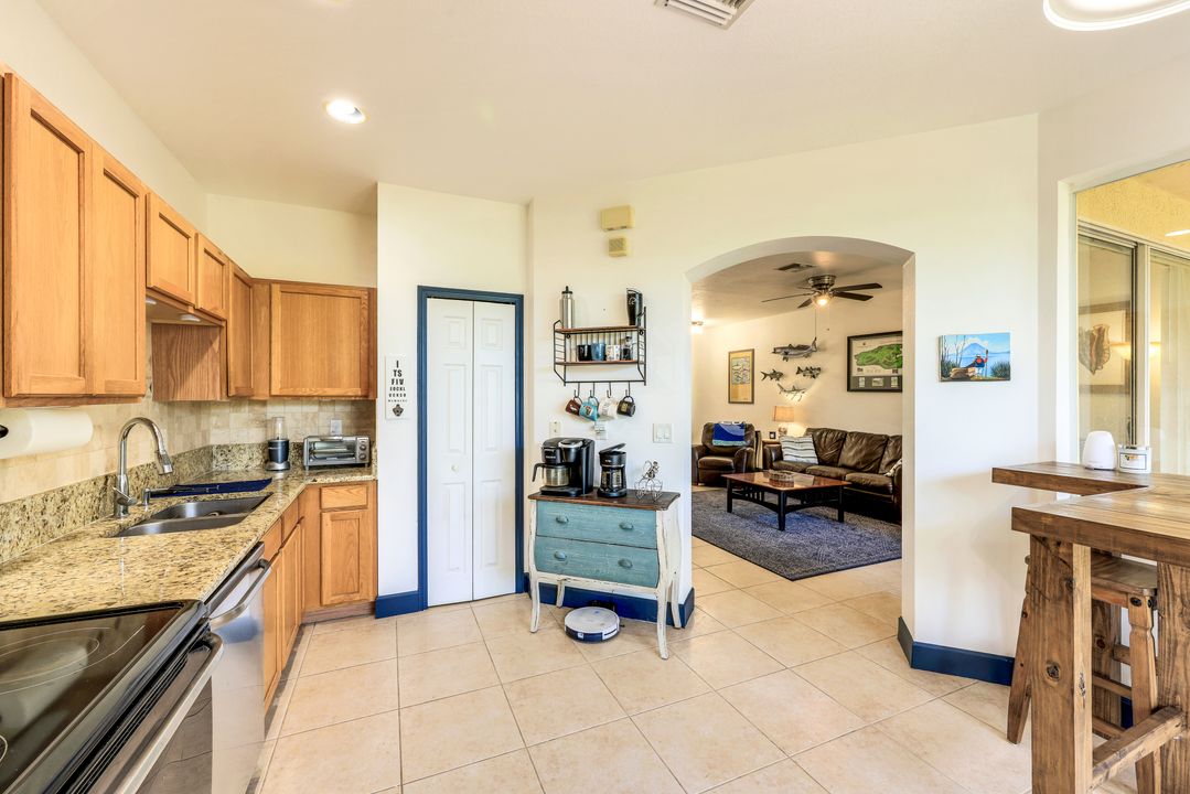 9683 Roundstone Cir, Fort Myers, FL 33967