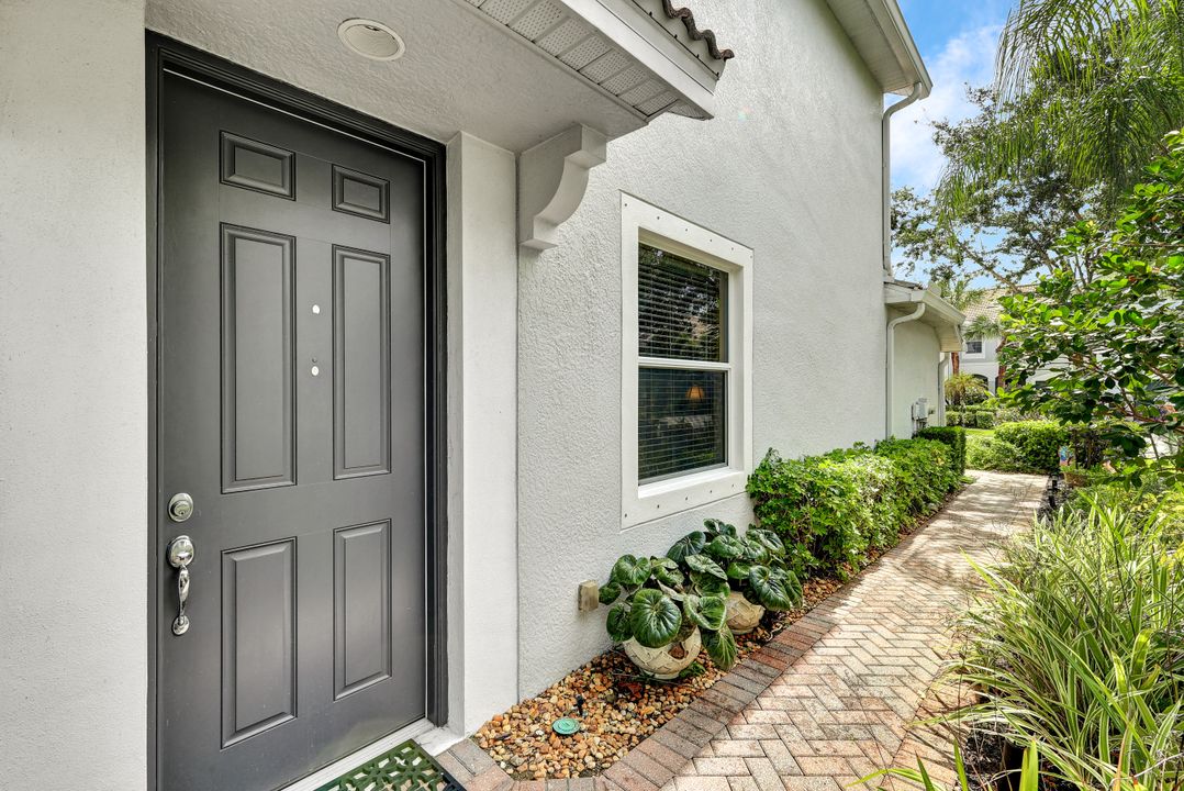 15776 Marcello Cir, Naples, FL 34110