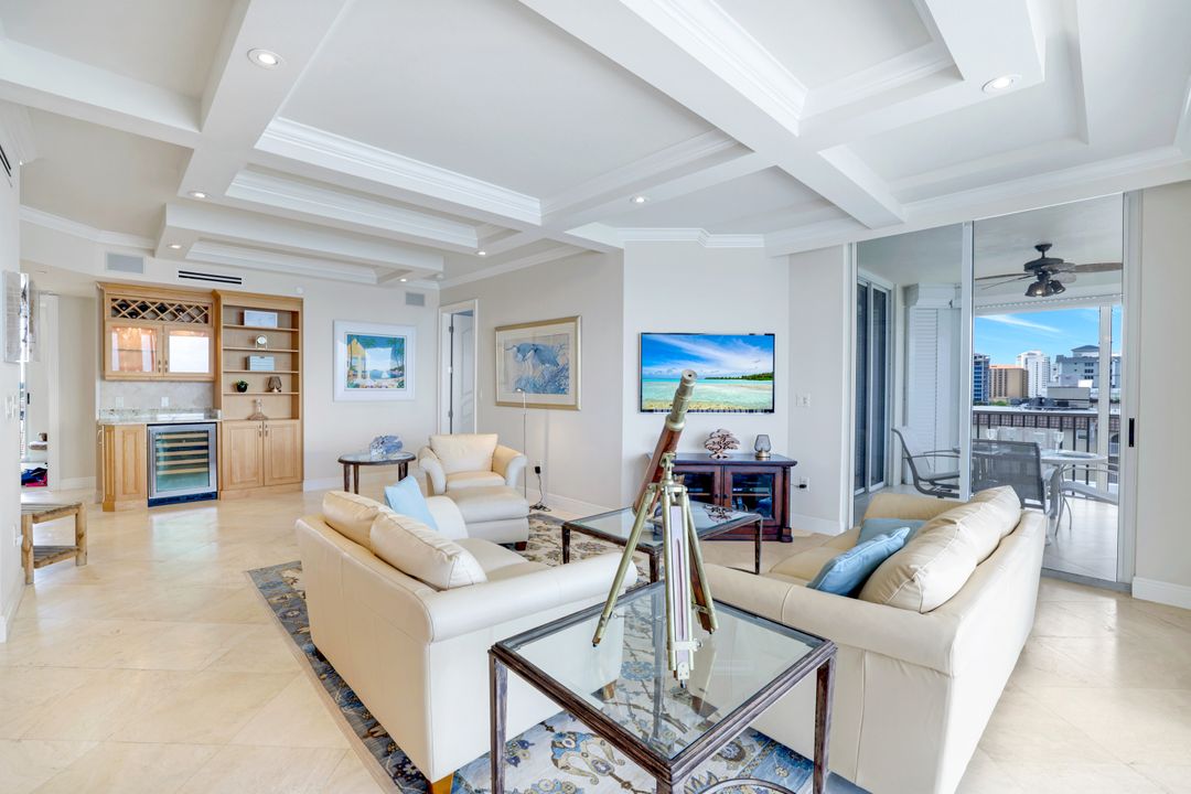 9577 Gulf Shore Dr #801, Naples, FL 34108