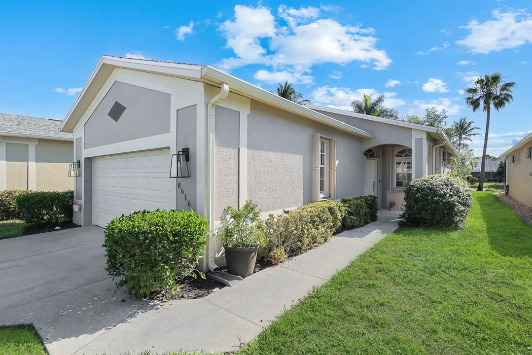 8616 Ibis Cove Cir, Naples, FL 34119