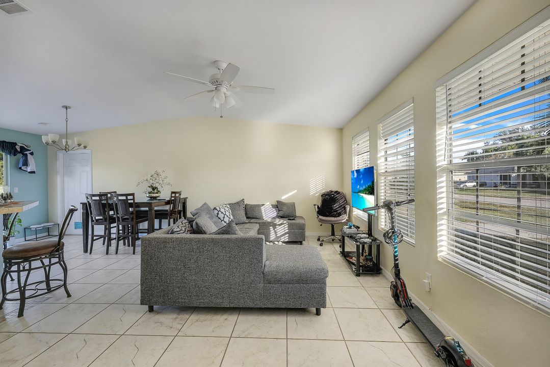 705 SW 27th Terrace, Cape Coral, FL 33914