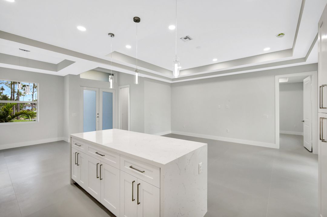 4321 60th Ave NE, Naples, FL 34120