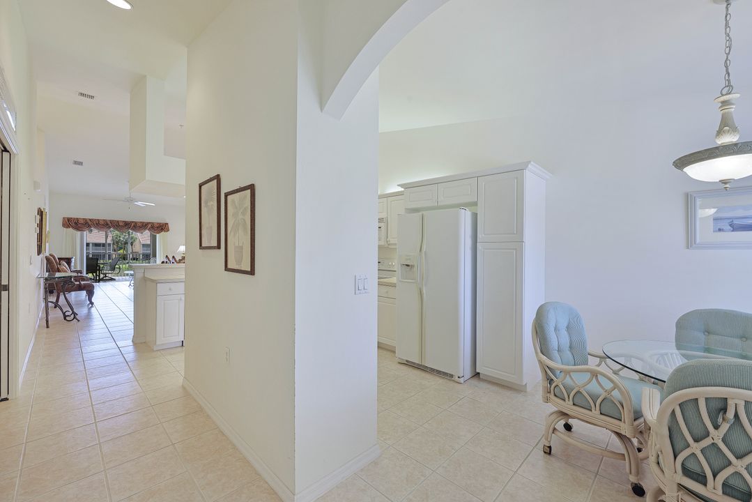 2386 Magnolia Ave #8, Naples, FL 34112