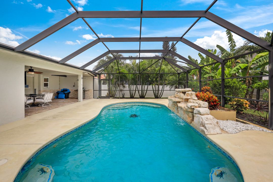 27120 Edenbridge Ct, Bonita Springs, FL 34135