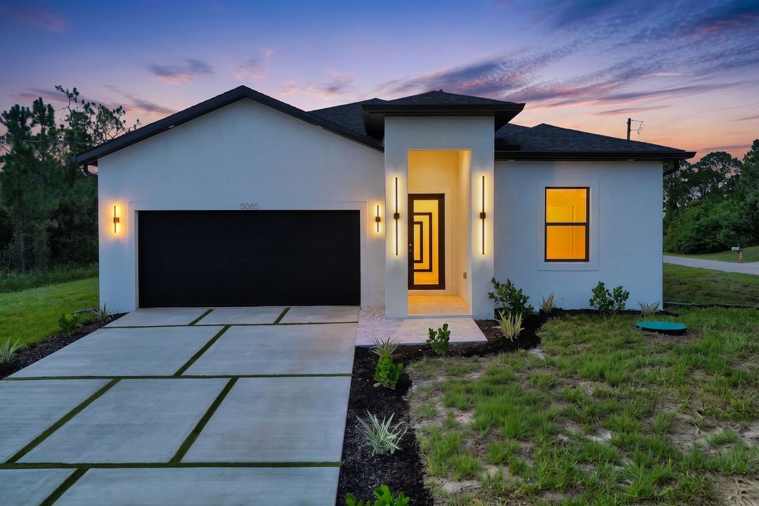 5085 NE Tradewinds Cir, LaBelle, FL 33935