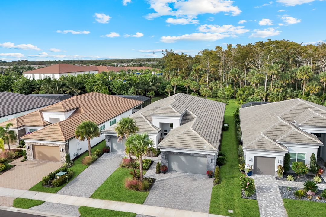 12033 Azalea Wy, Naples, FL 34120