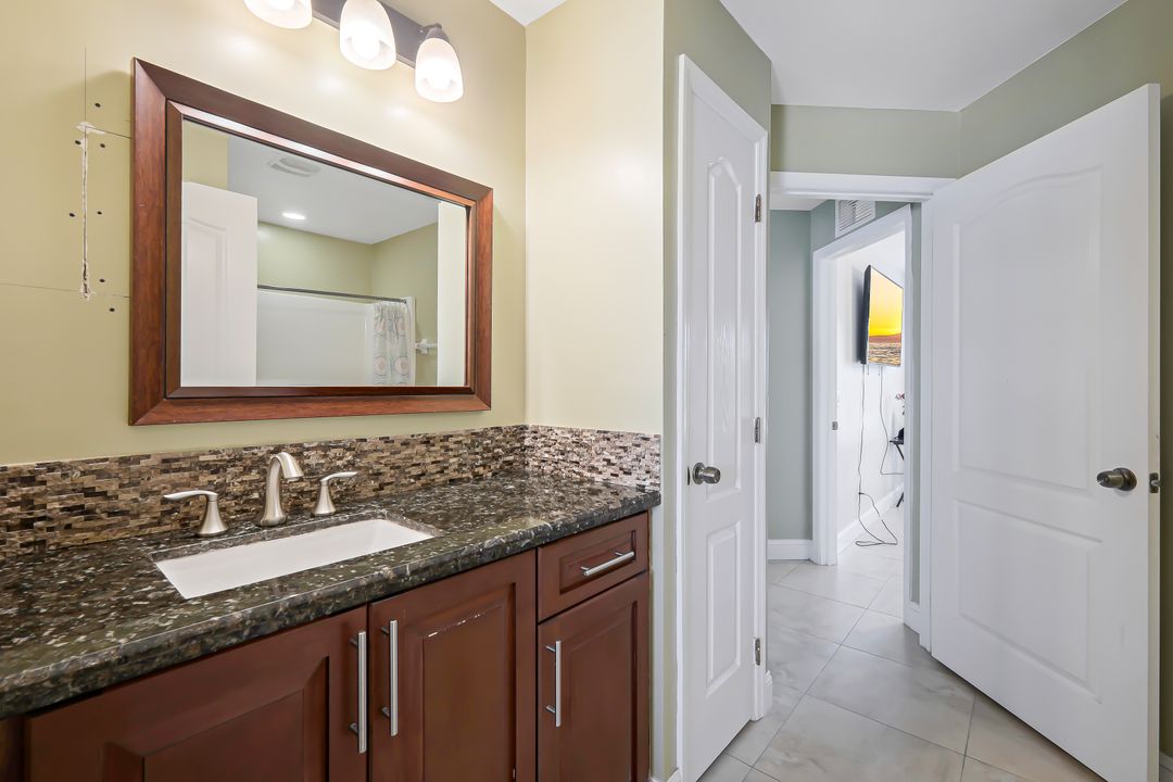 2906 15th St SW, Lehigh Acres, FL 33976