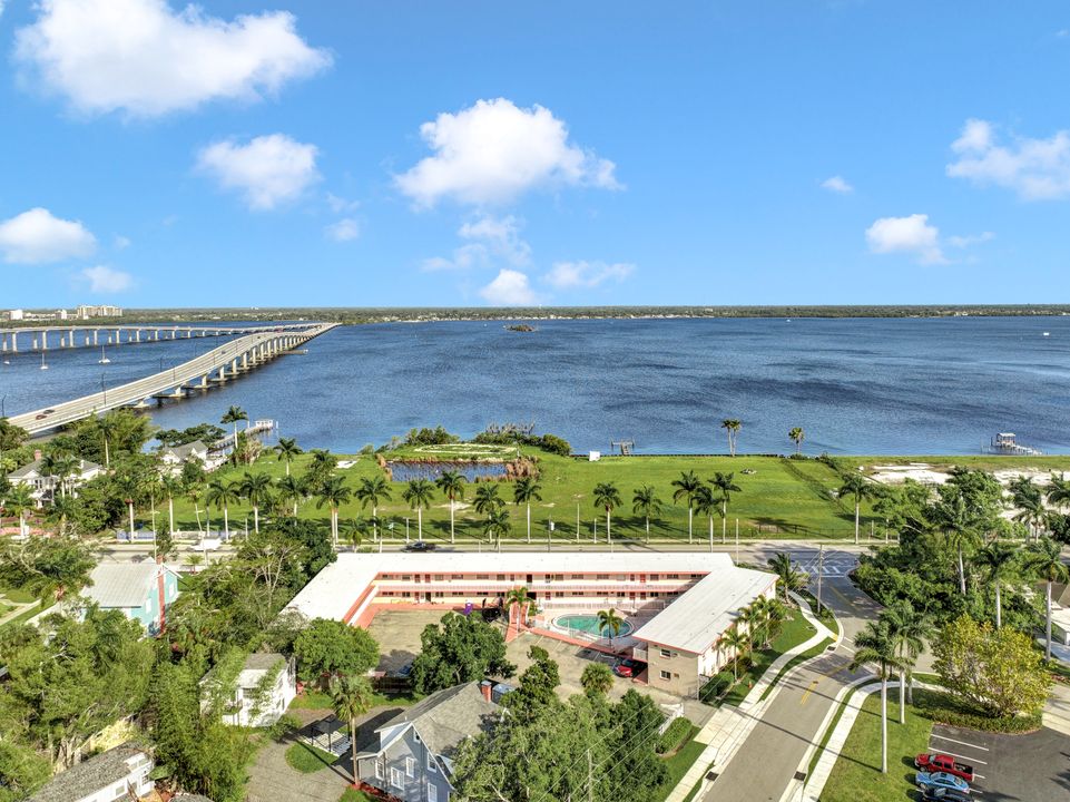 2590 First St #101, Fort Myers, FL 33901