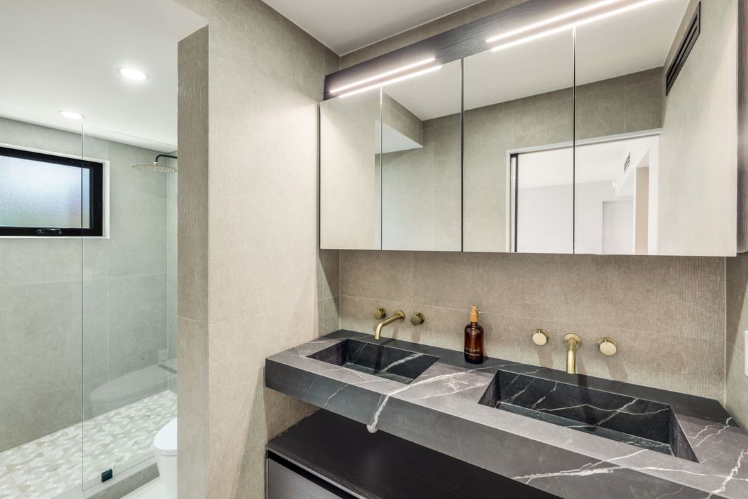 788 Park Shore Dr #E20, Naples, FL 34103