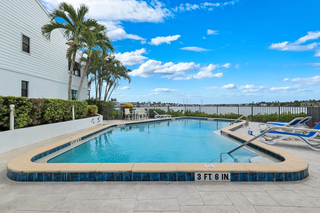 1322 Chesapeake Ave #C3, Naples, FL 34102