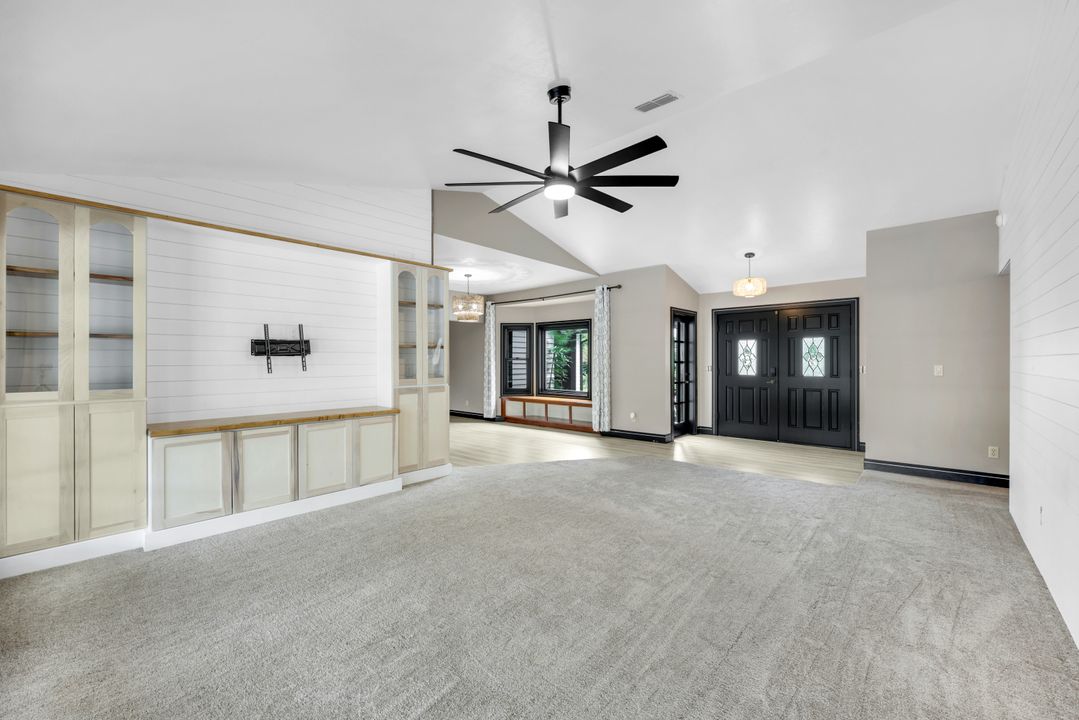 7239 Hendry Creek Dr, Fort Myers, FL 33908