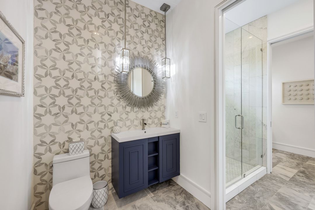 309 Neapolitan Way, Naples, FL 34103