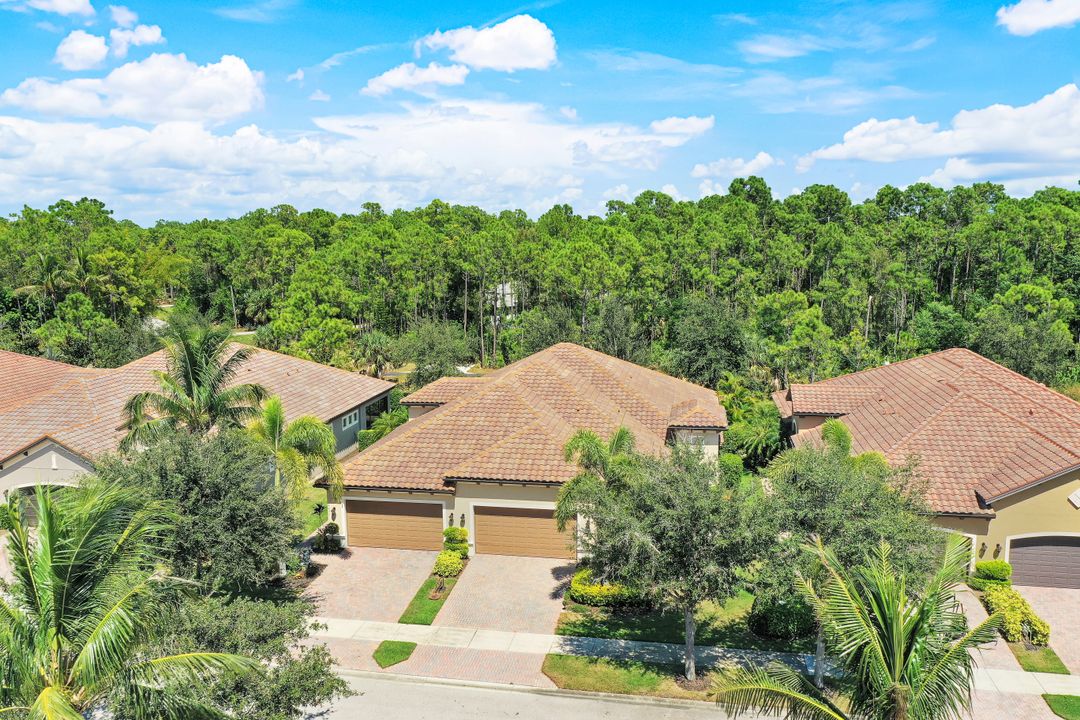 9433 Isla Bella Cir, Bonita Springs, FL 34135