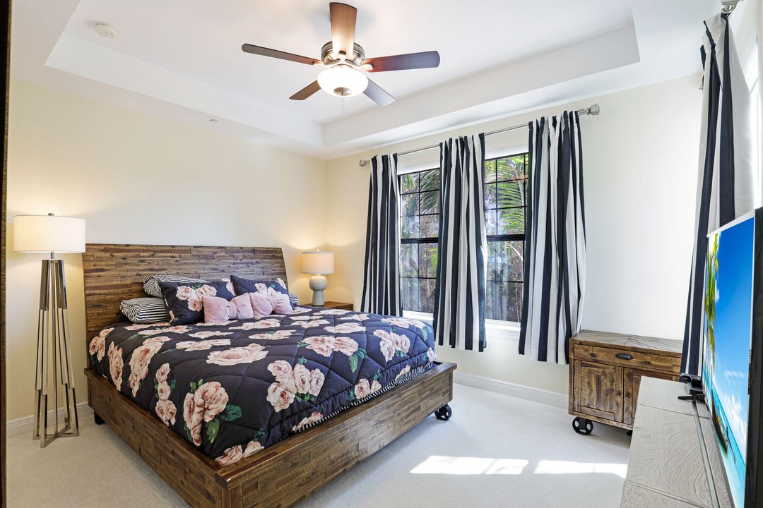 2555 Marquesa Royale Ln #1-101, Naples, FL 34109