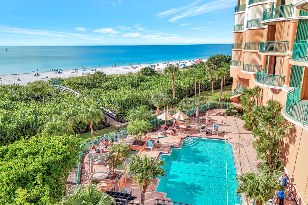 930 Cape Marco Dr #506, Marco Island, FL 34145