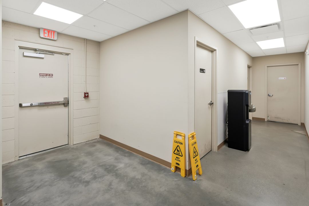 13855 Winchester Trl #200, Naples, FL 34120