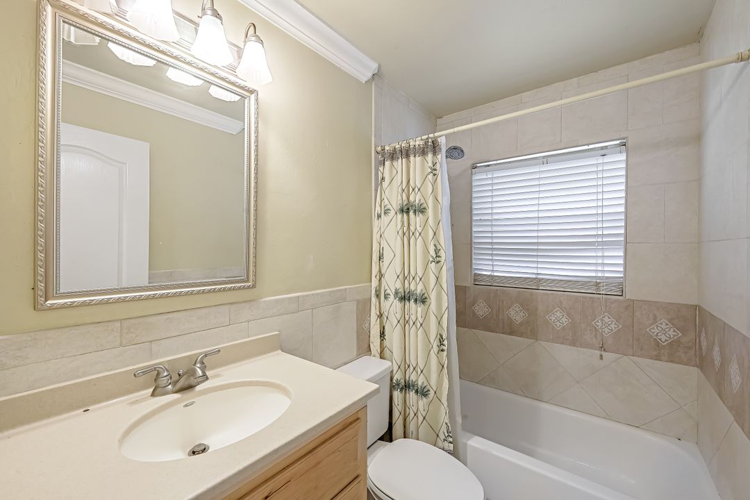 111 2nd St SE, Naples, FL 34117