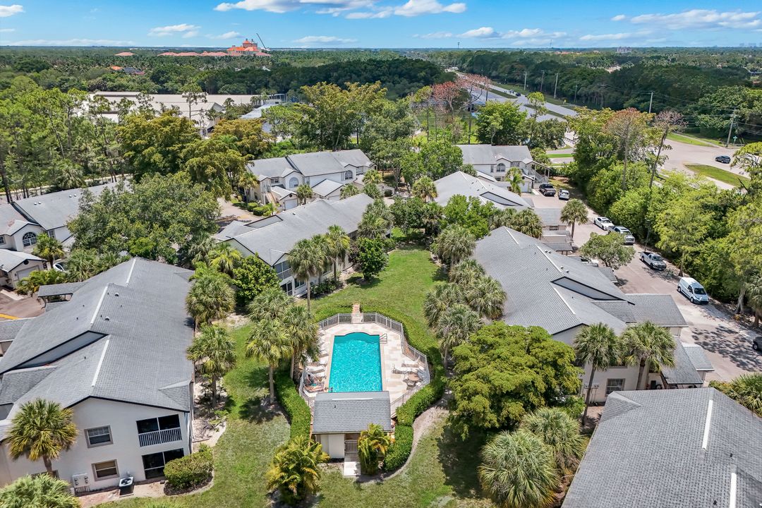 9624 Crescent Garden Dr #201, Naples, FL 34109