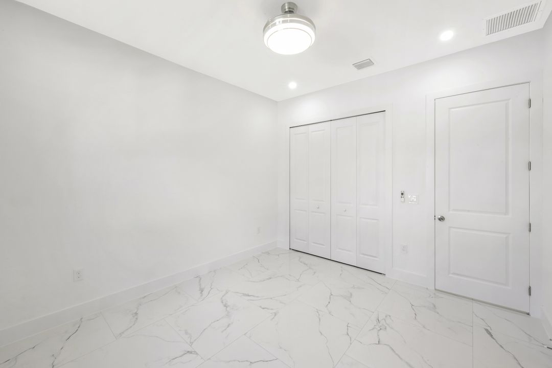 521 Lillon Ave S, Lehigh Acres, FL 33974