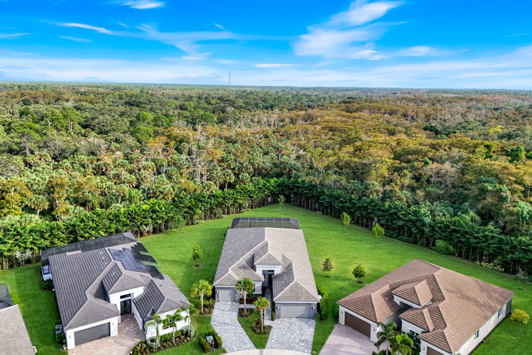 12083 Azalea Wy, Naples, FL 34120